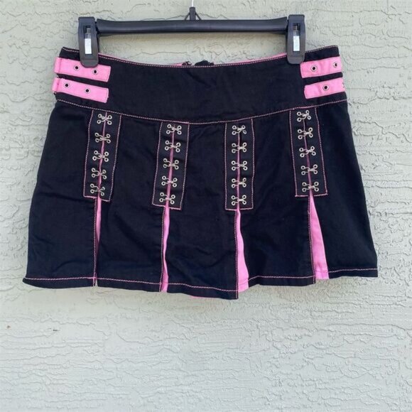 Tripp NYC Women's Black Pleated Skirt S Buckle Grommet Lace-Up Casual - Picture 1 of 9